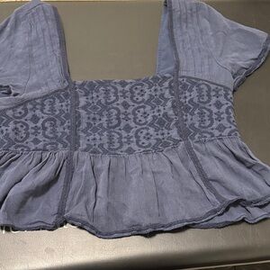 American Eagle cropped shirt